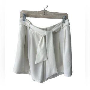 Worthington Tie White Dress Shorts Size 10